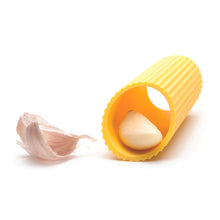 Load image into Gallery viewer, Penne Garlic Peeler
